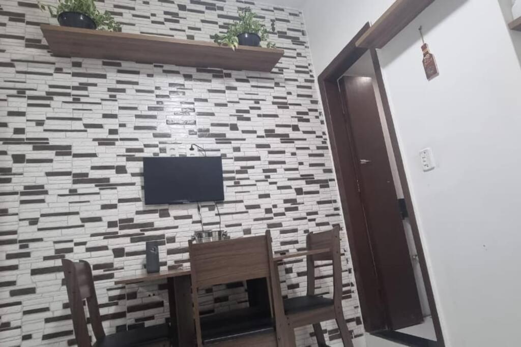Quarto E Sala A Uma Quadra Da Praia Copacabana Posto 02 Rio de Janeiro Esterno foto